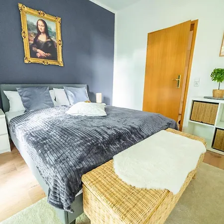 Fullhouse - - Leonardo - 3 Bedrooms & Balcony