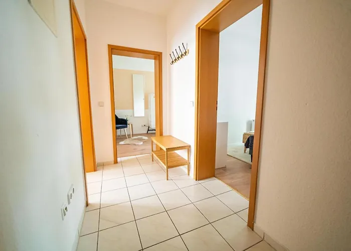 Fullhouse - - Leonardo - 3 Bedrooms & Balcony *